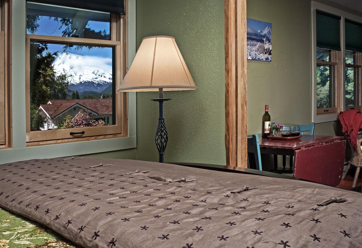 הוד ריבר Old Parkdale Inn Bed And Breakfast מראה חיצוני תמונה